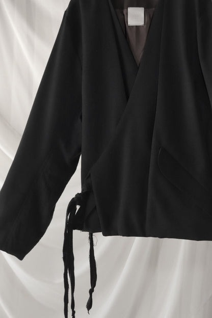 collarless tailored jacket