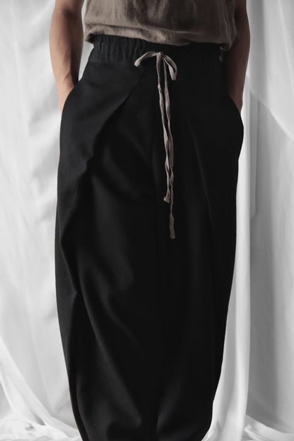 tucked tapered easy slacks