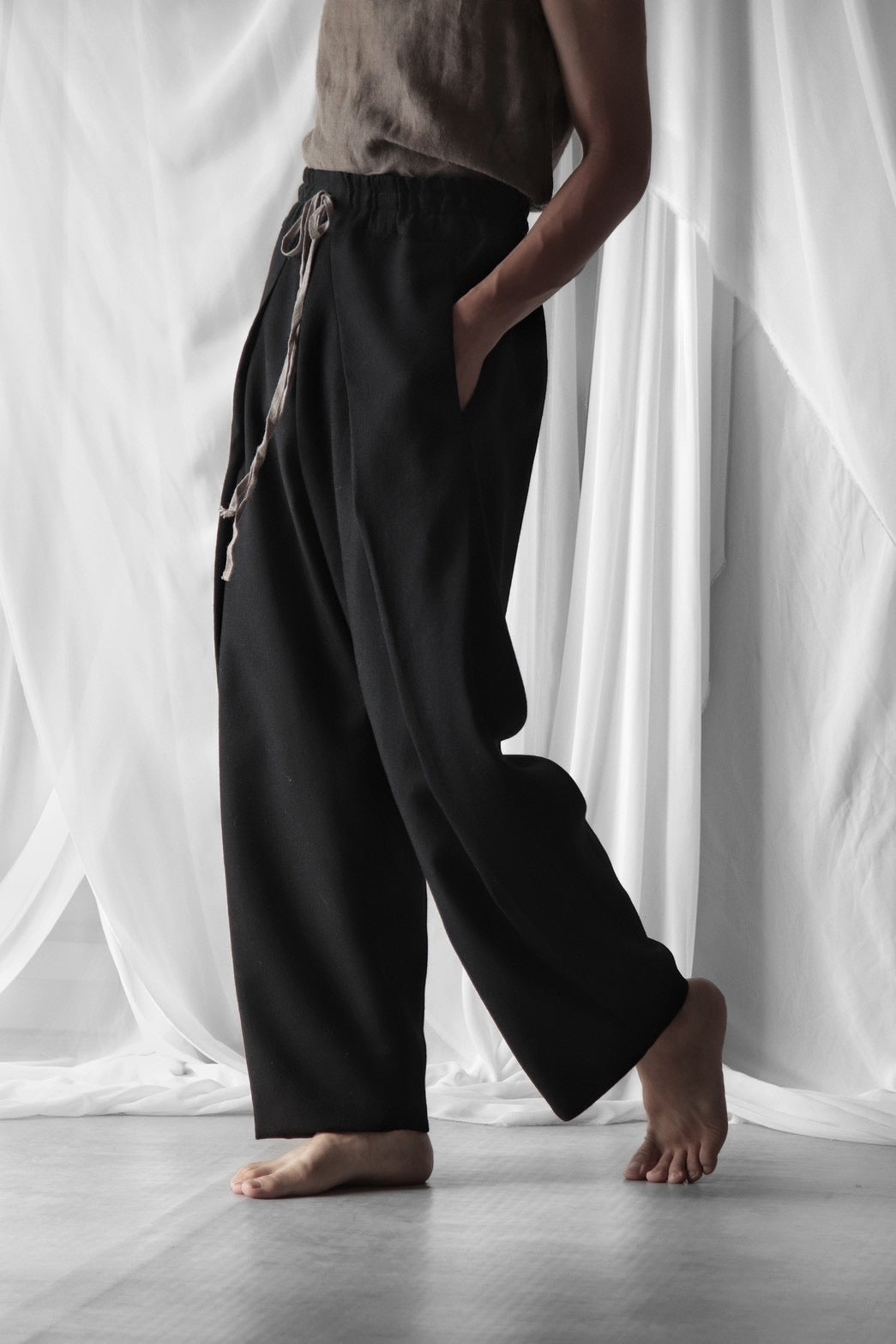 tucked tapered easy slacks