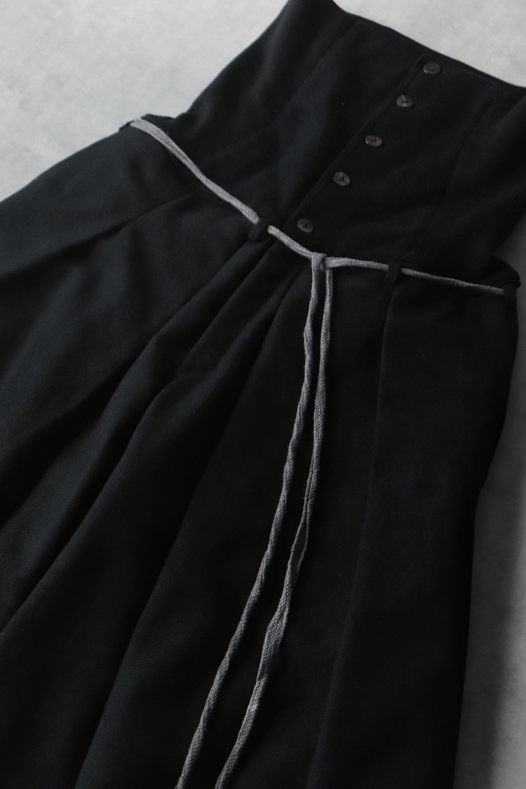 HARAMAKI trousers