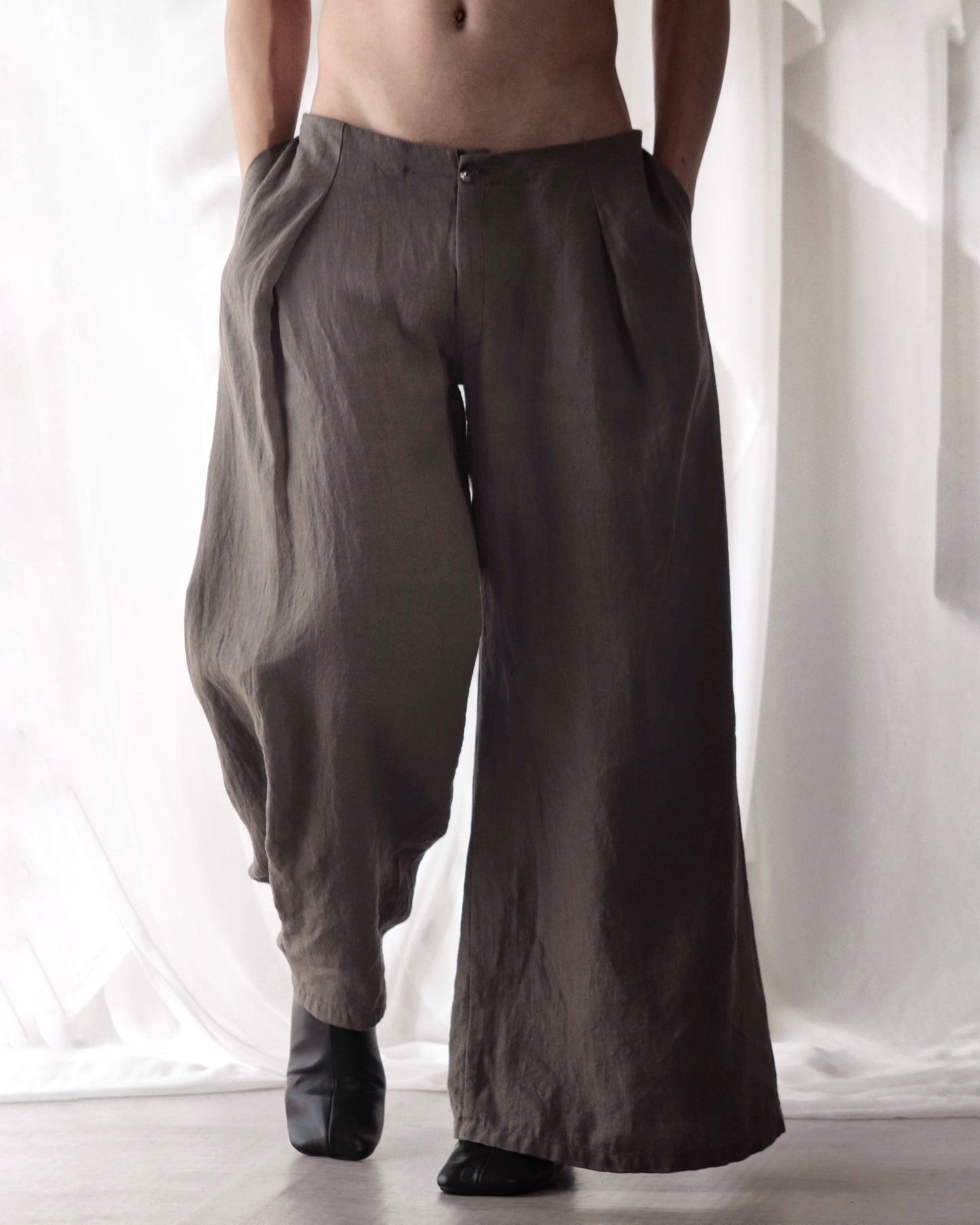 low-rise slacks