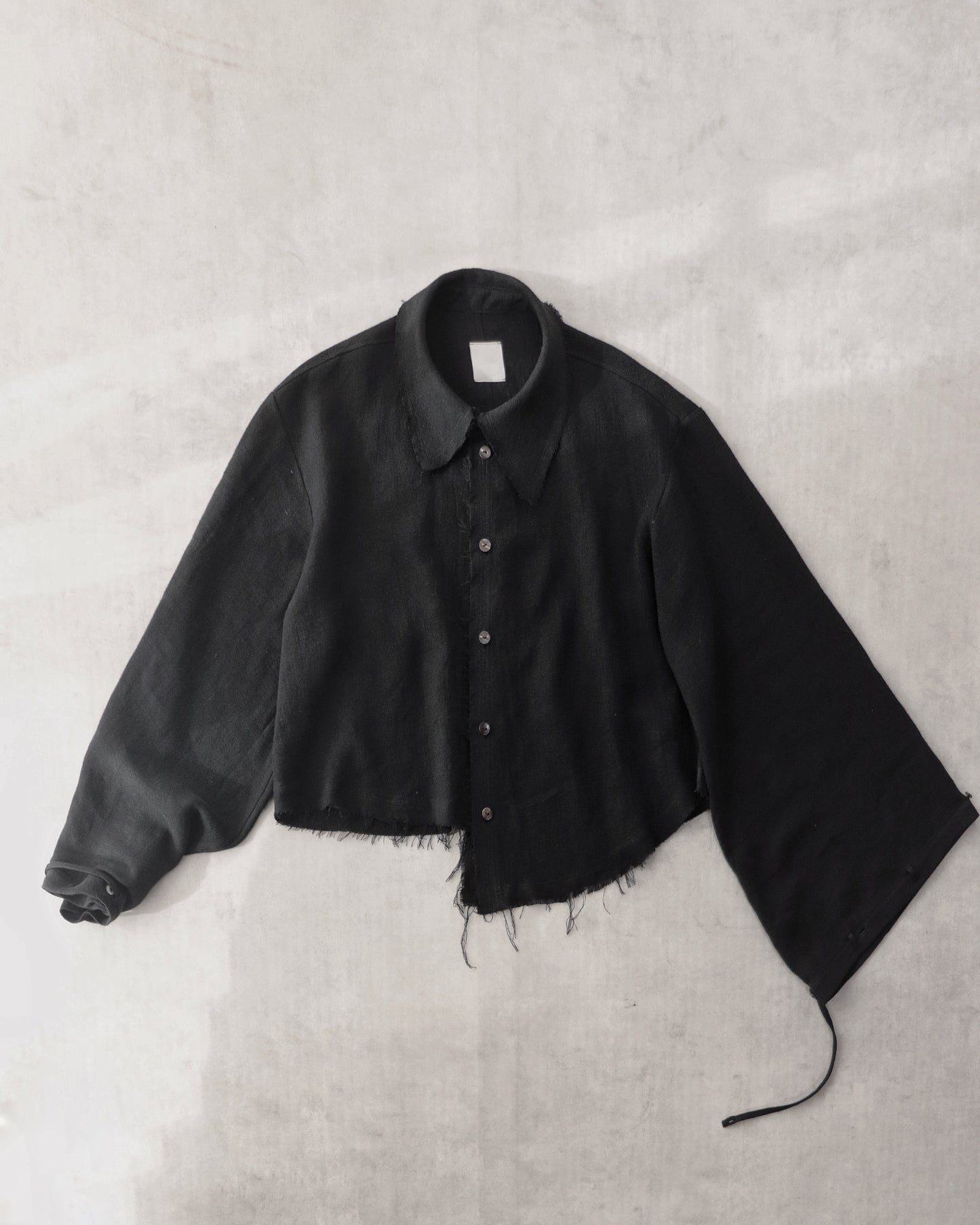 cut off flare sleeve shirt/black