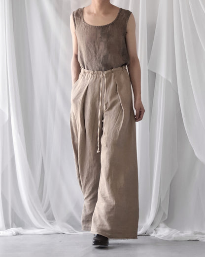 wide easy trousers