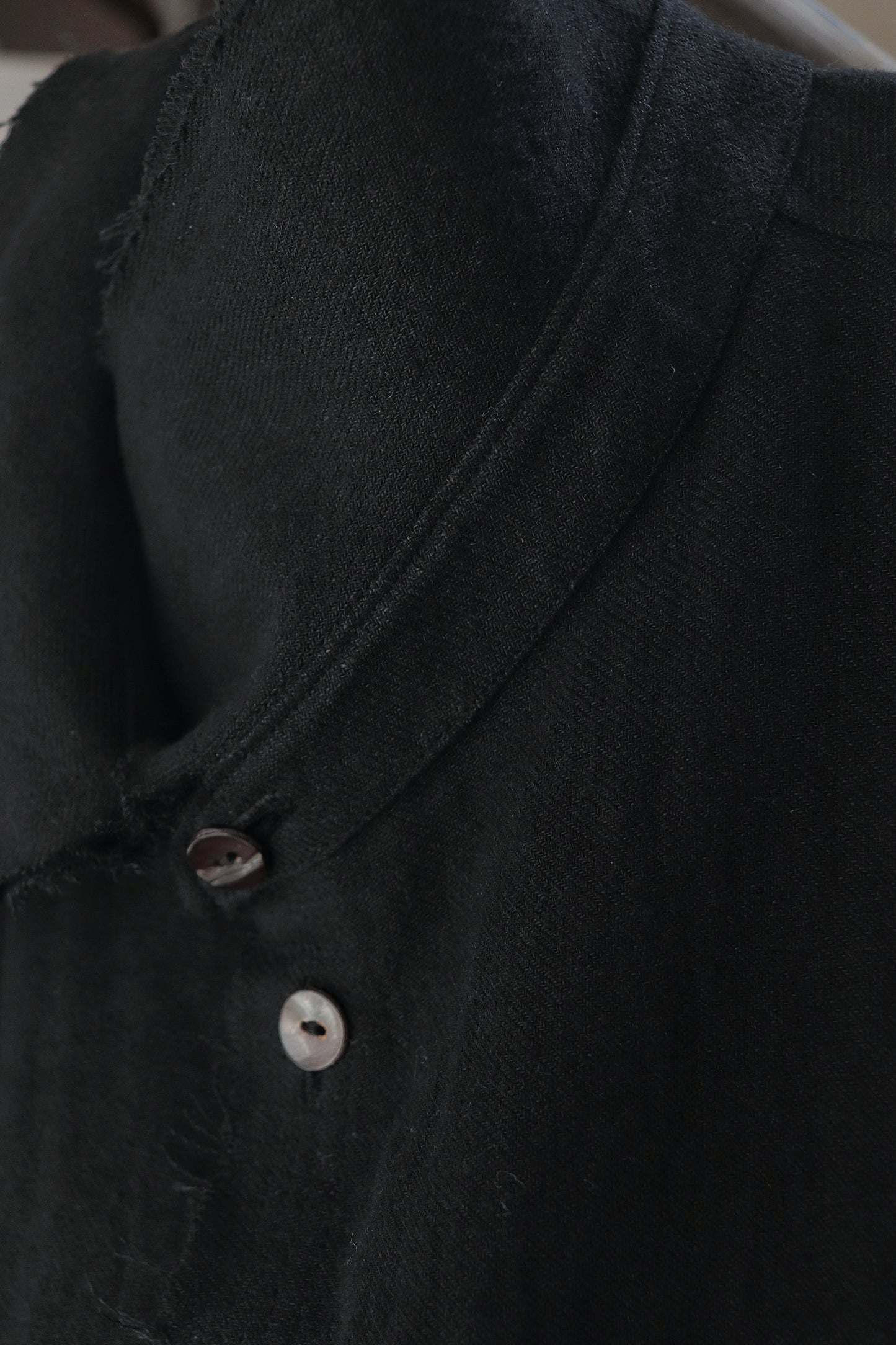 cut off flare sleeve shirt/black