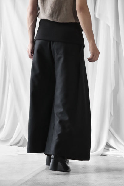 HARAMAKI trousers