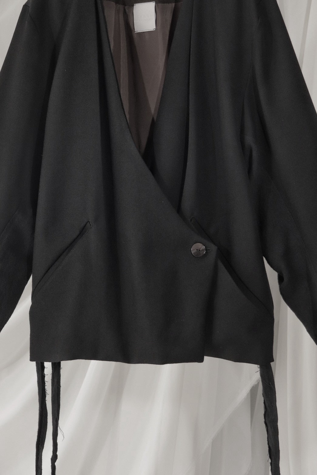 collarless tailored jacket