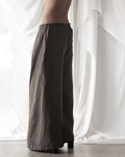 low-rise slacks