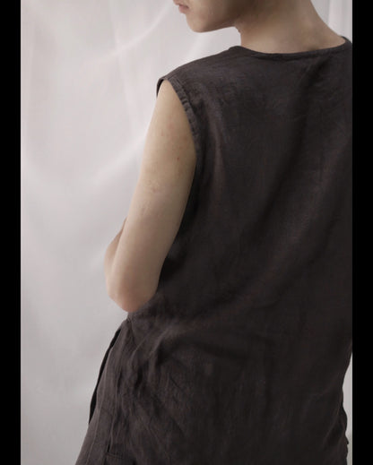 tuck sleeveless shirts