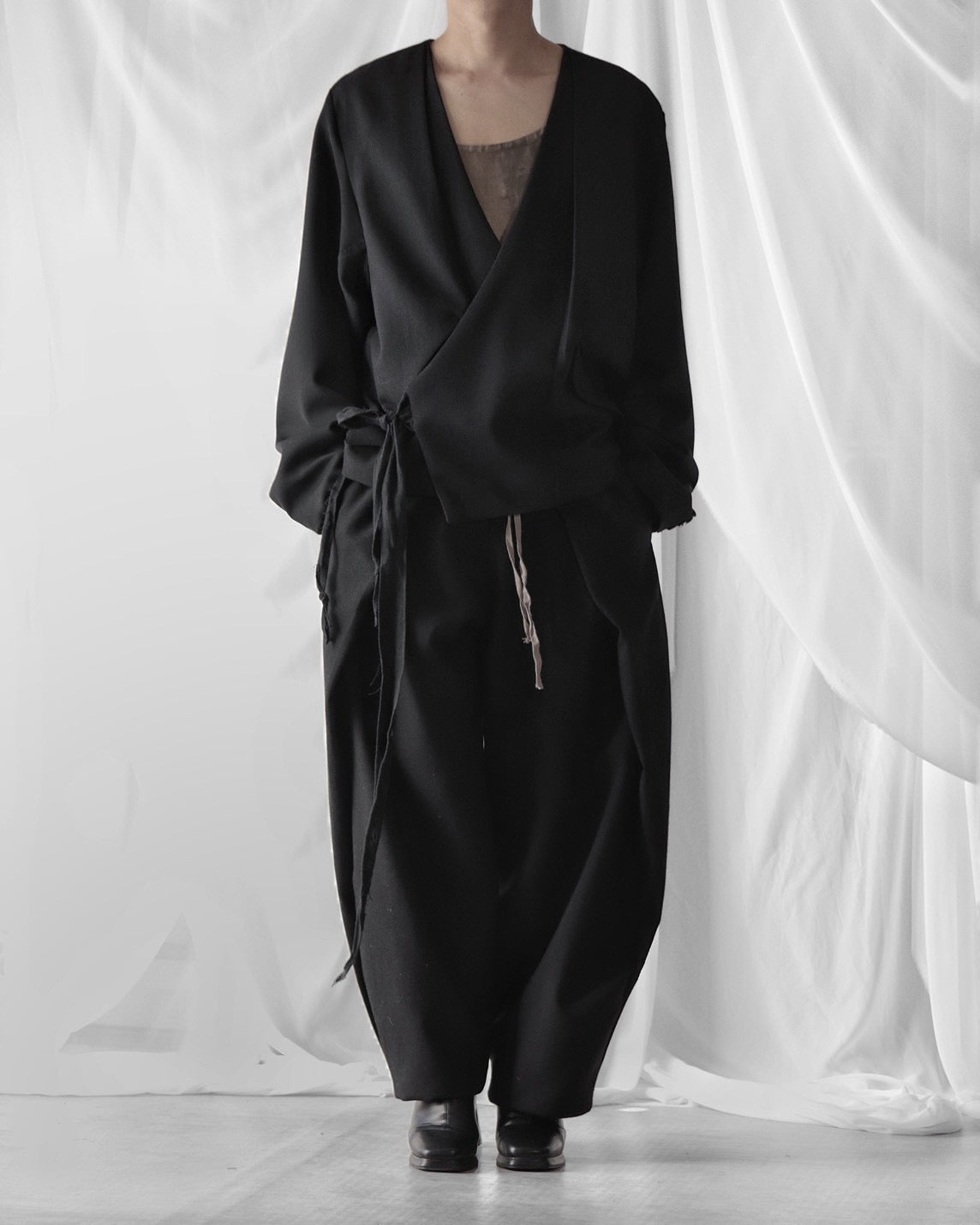 collarless tailored jacket