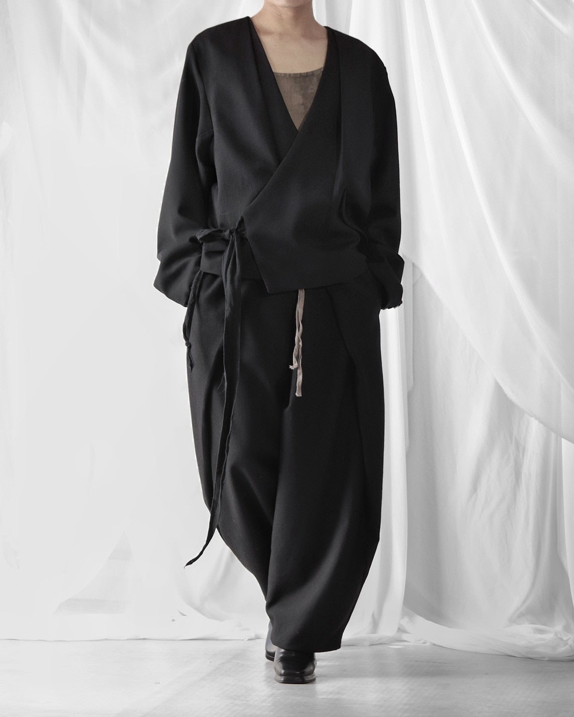 collarless tailored jacket