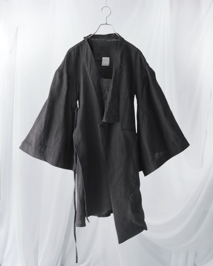 wide shoulder knee-length coat