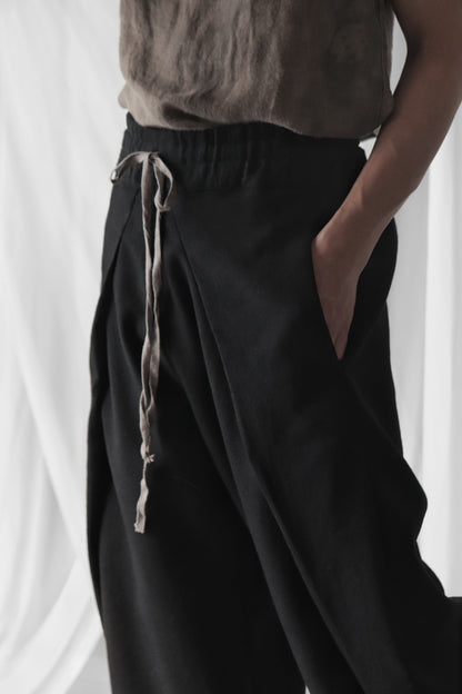 tucked tapered easy slacks