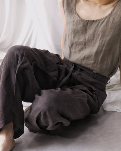tuck tapered trousers