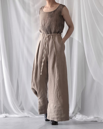 wide easy trousers