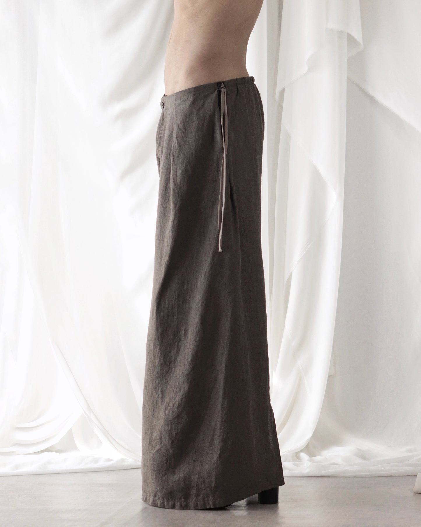 low-rise slacks