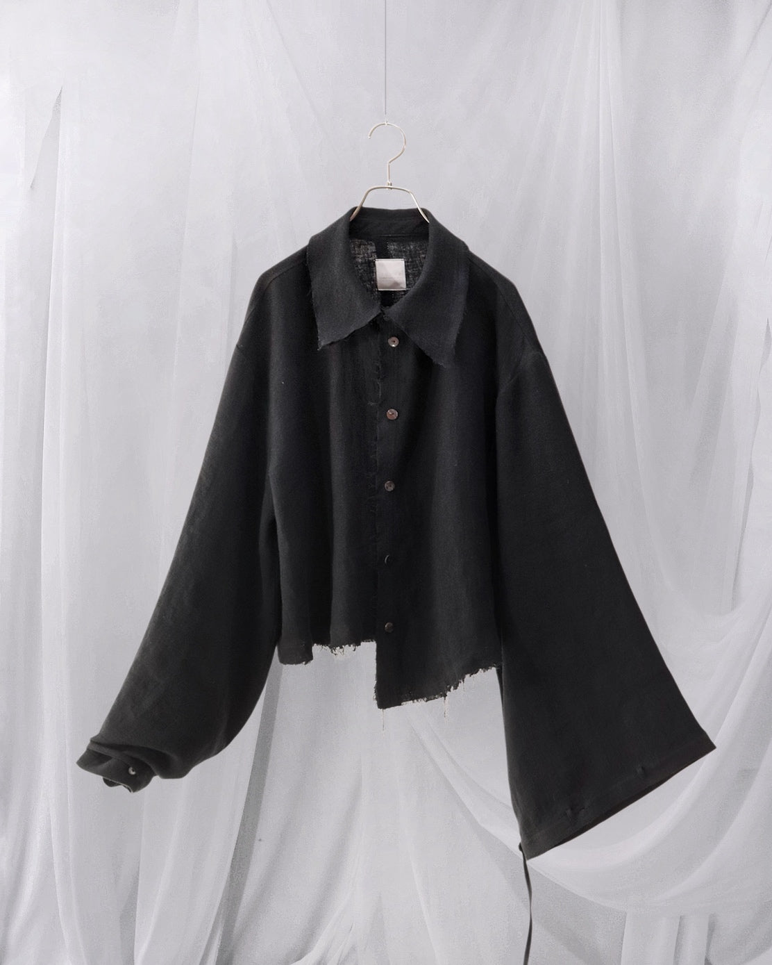 cut off flare sleeve shirt/black
