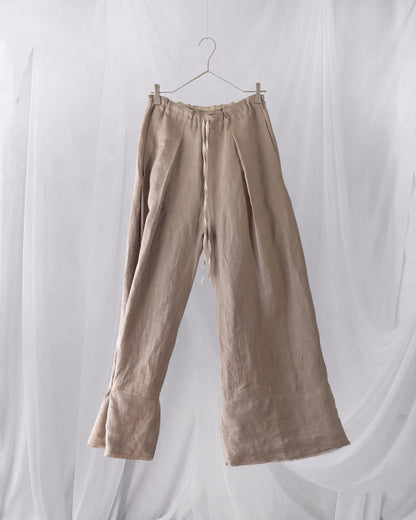 wide easy trousers