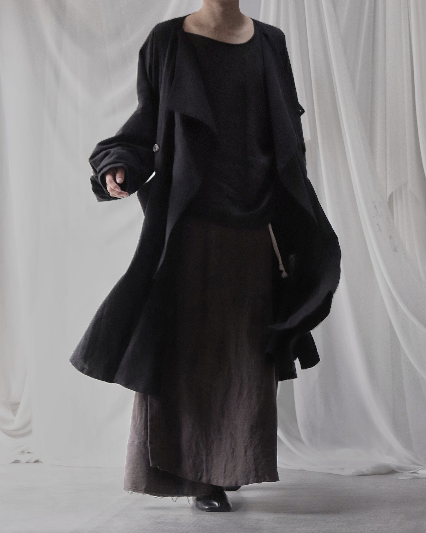 vestido de lino con cuello de tres vías