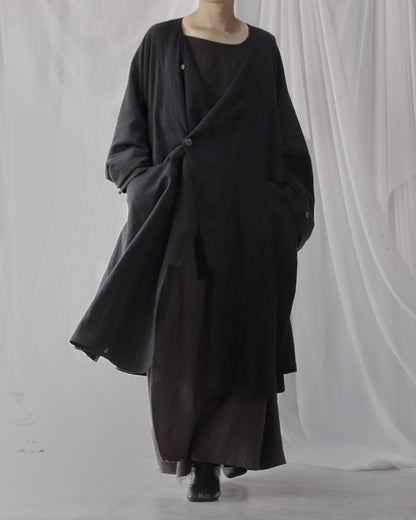 vestido de lino con cuello de tres vías