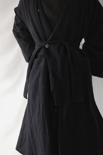vestido de lino con cuello de tres vías