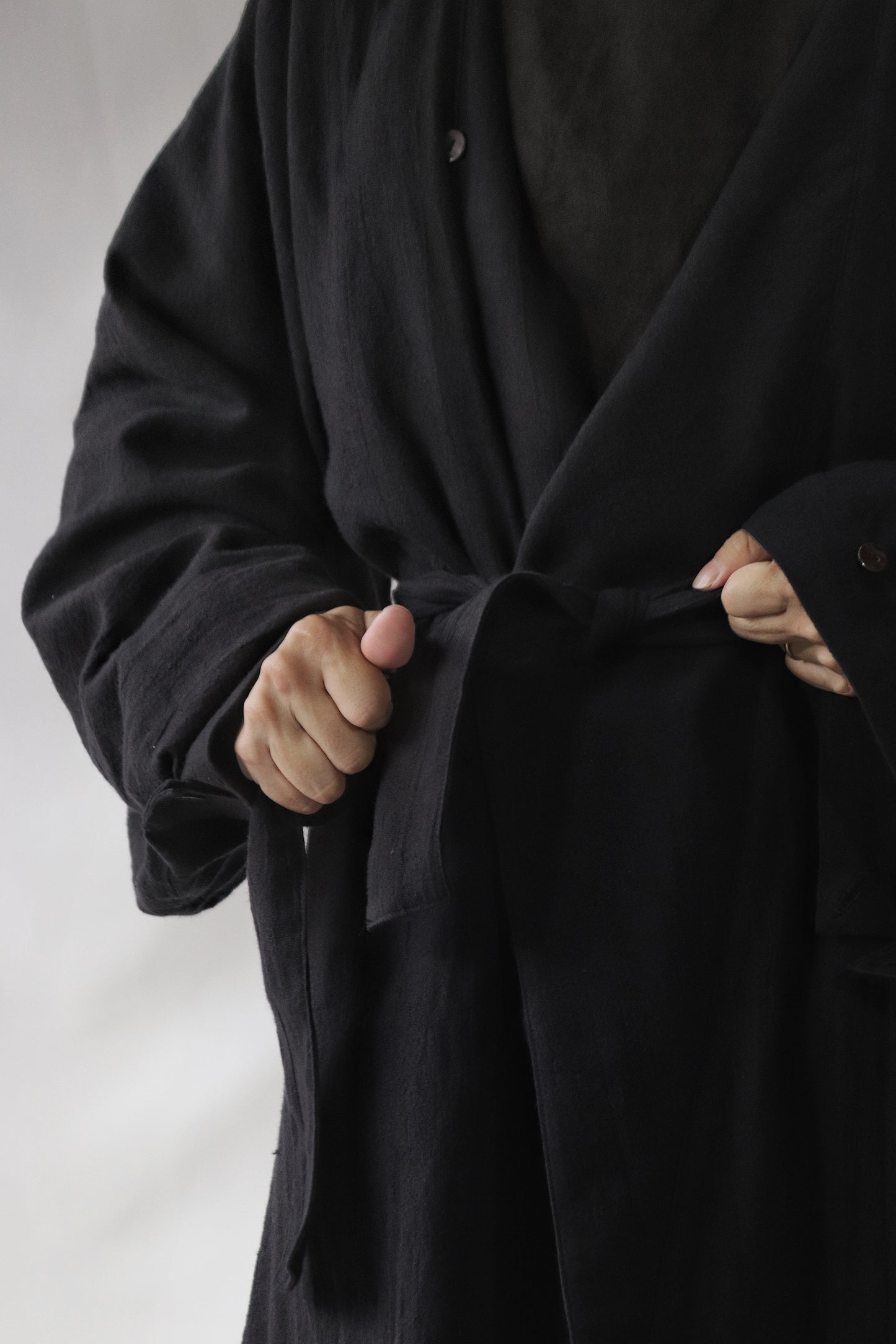 vestido de lino con cuello de tres vías