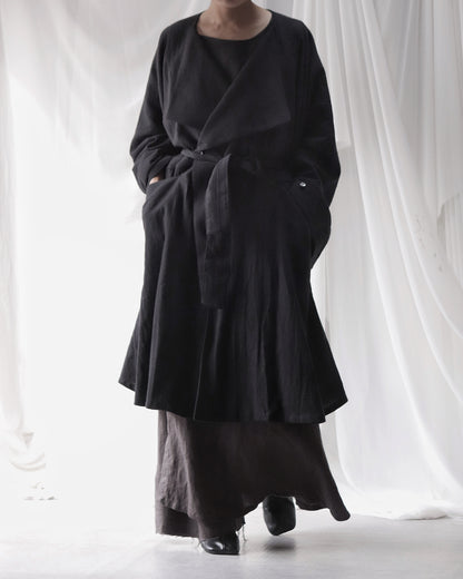 vestido de lino con cuello de tres vías
