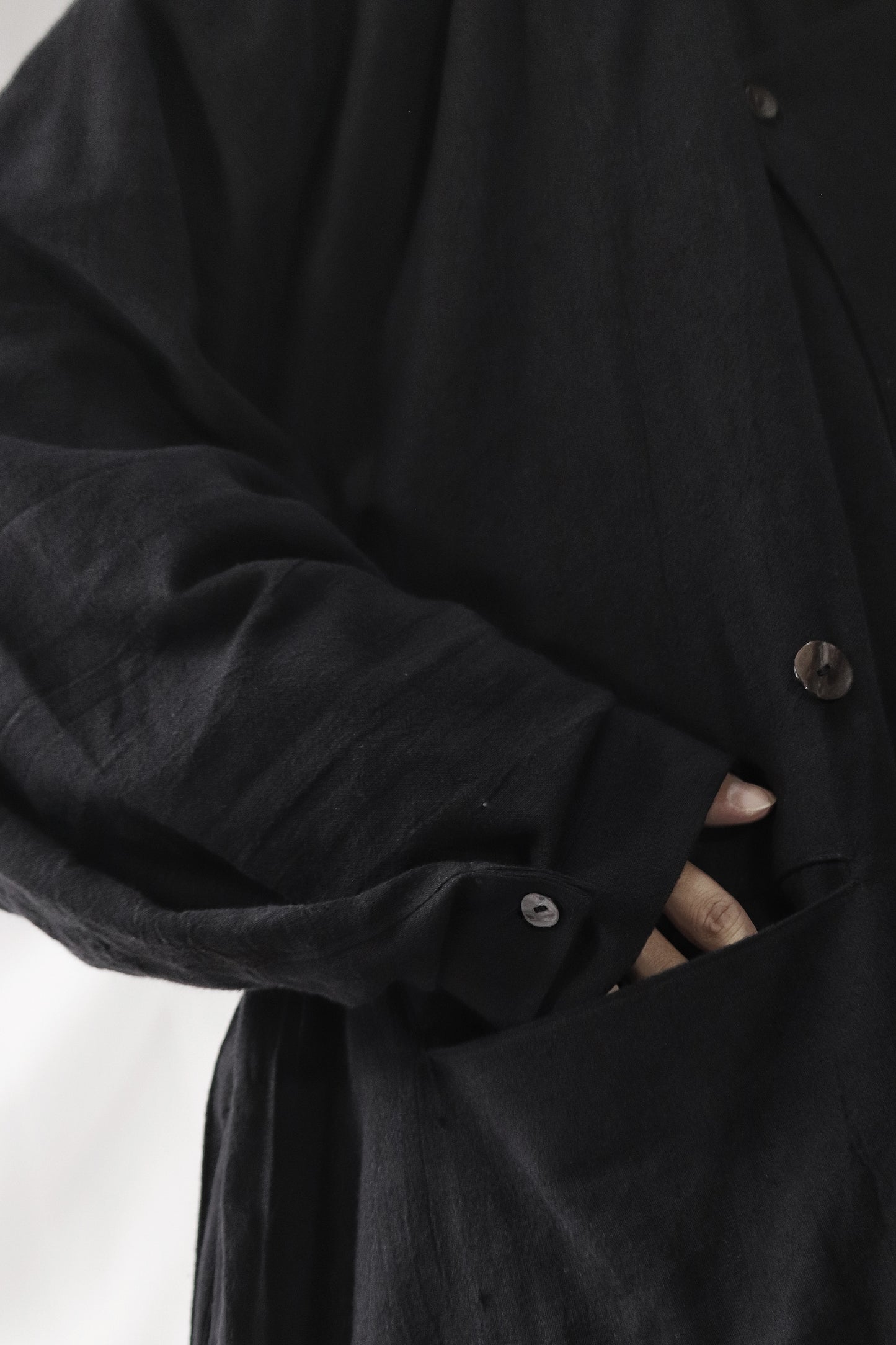 vestido de lino con cuello de tres vías