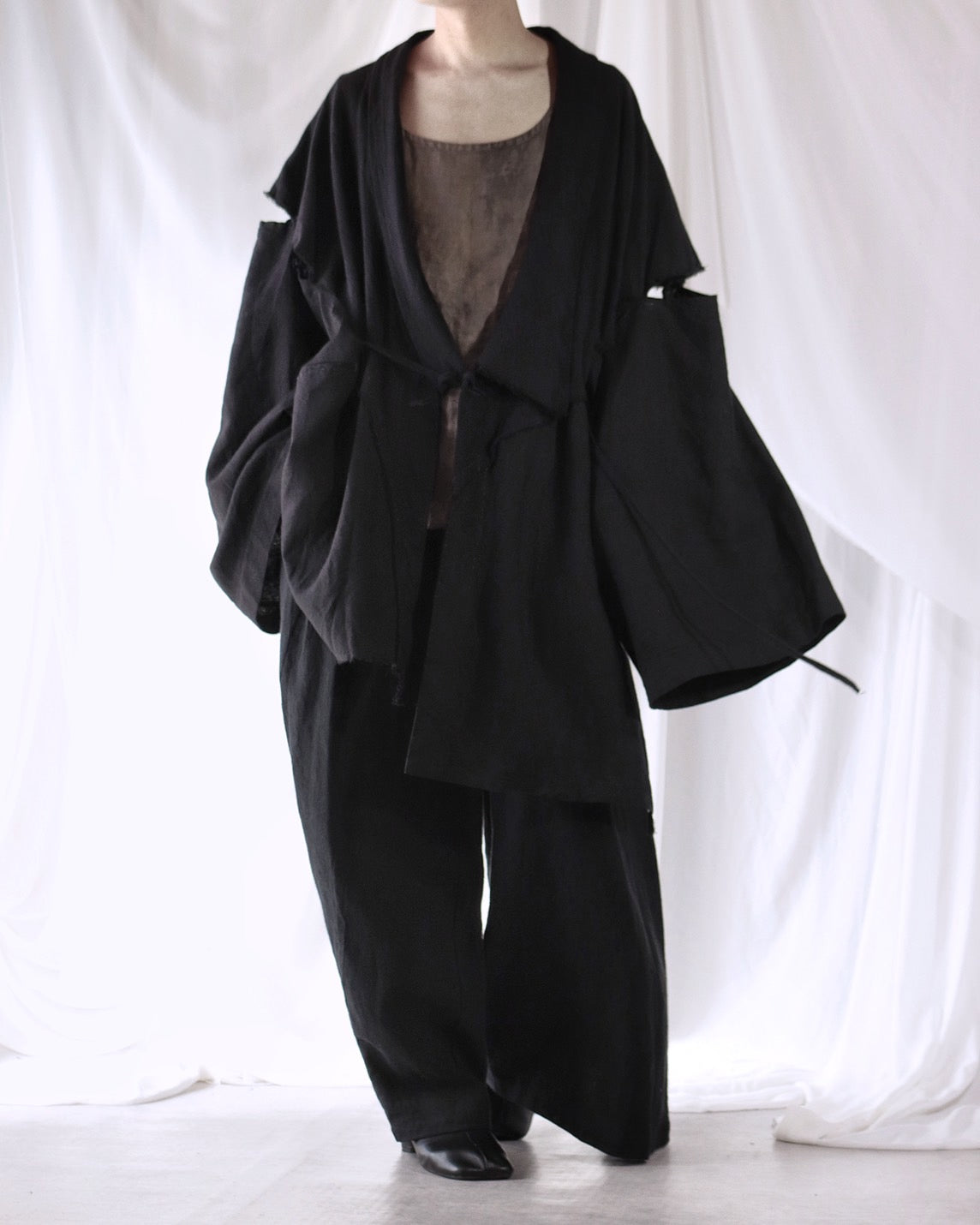 mid-length slit haori