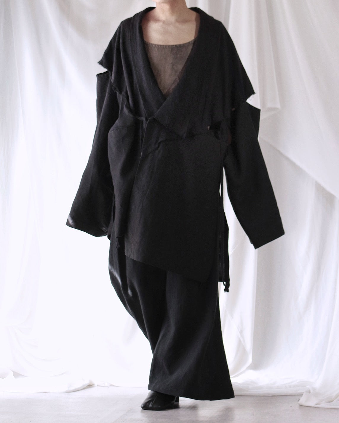 mid-length slit haori