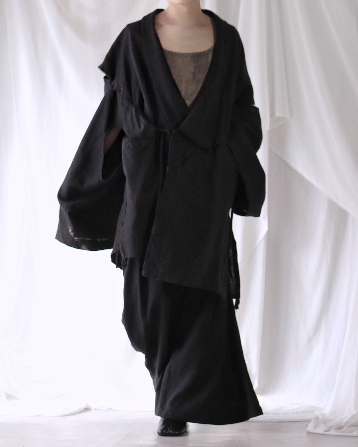 mid-length slit haori