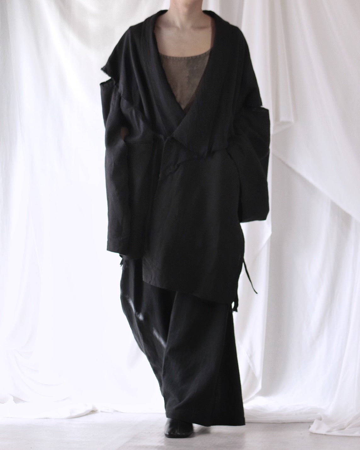 mid-length slit haori