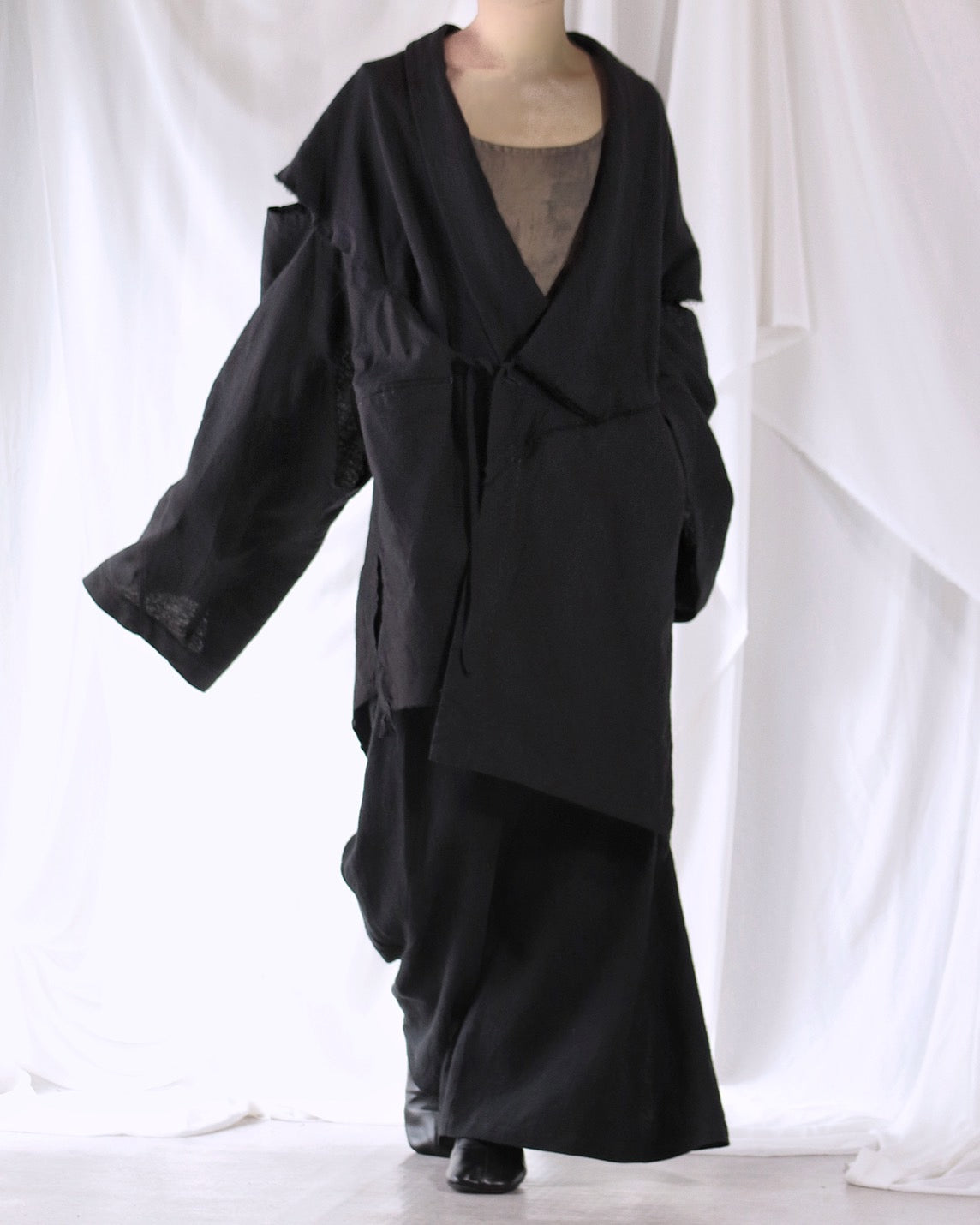 mid-length slit haori