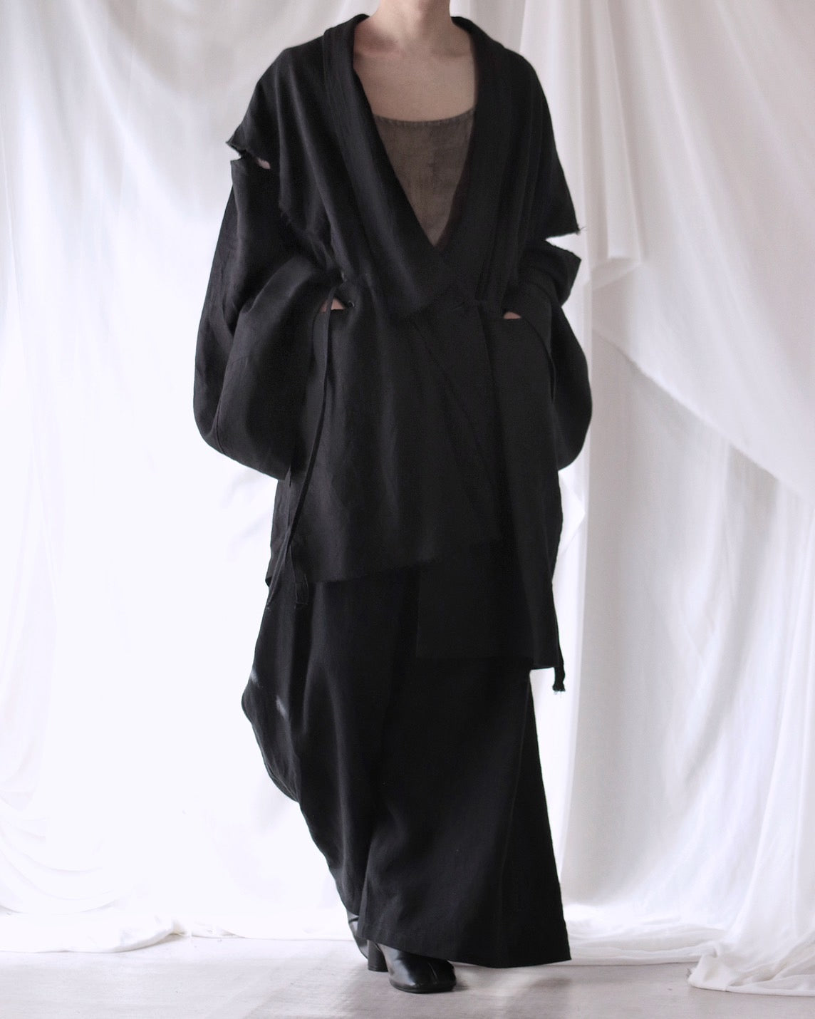 mid-length slit haori
