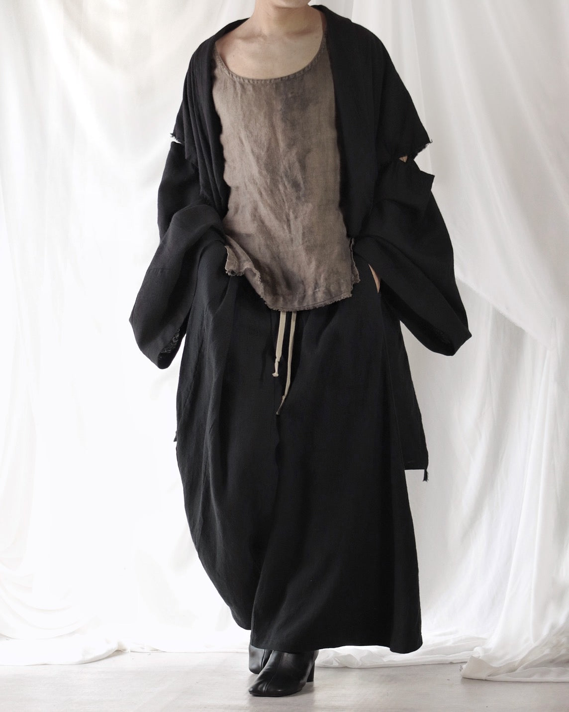 mid-length slit haori