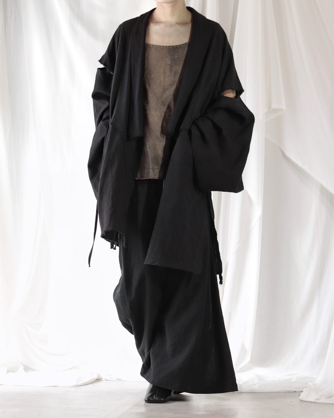 mid-length slit haori